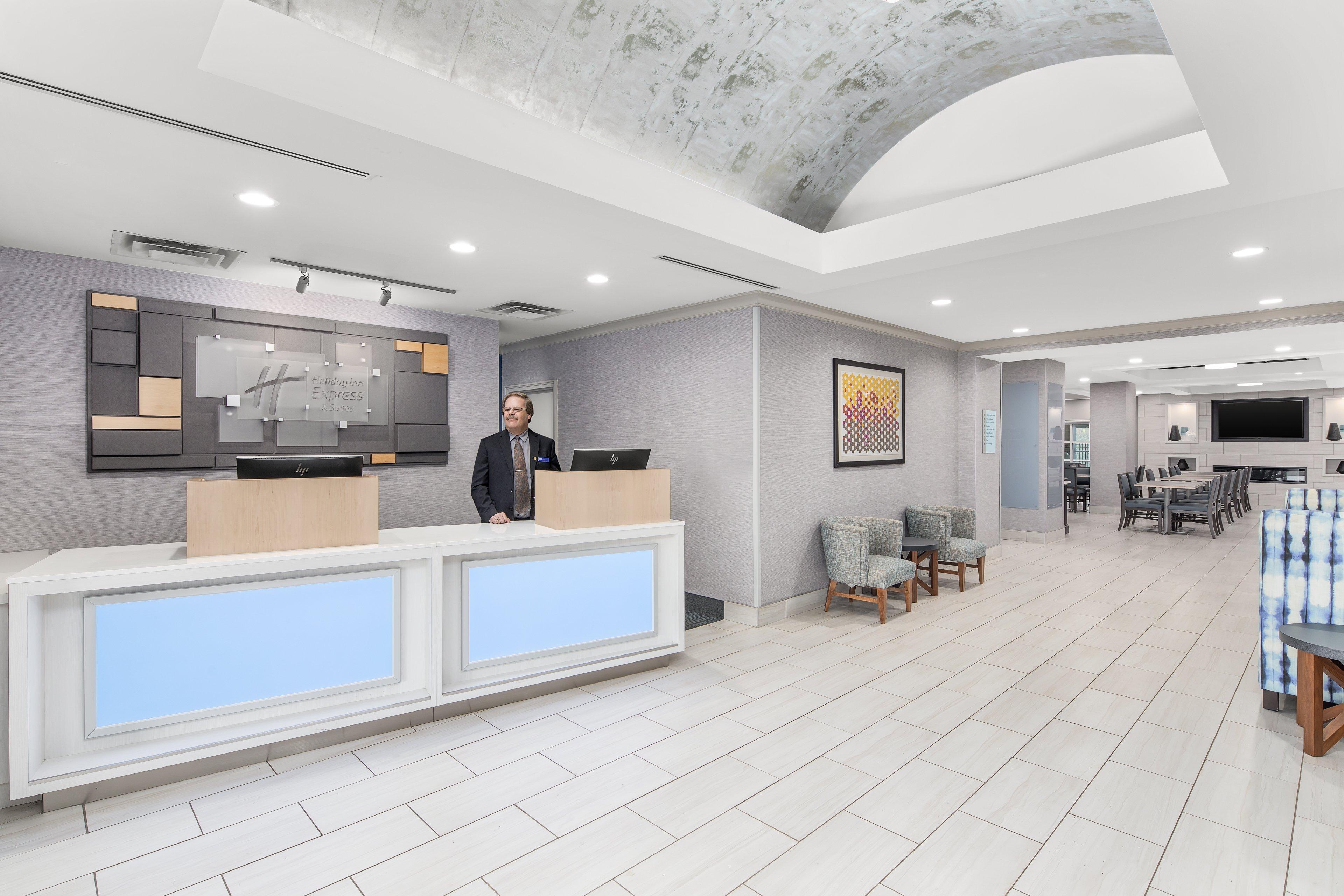 Express & Greenville-i-85 & Woodruff Road By Ihg 2*